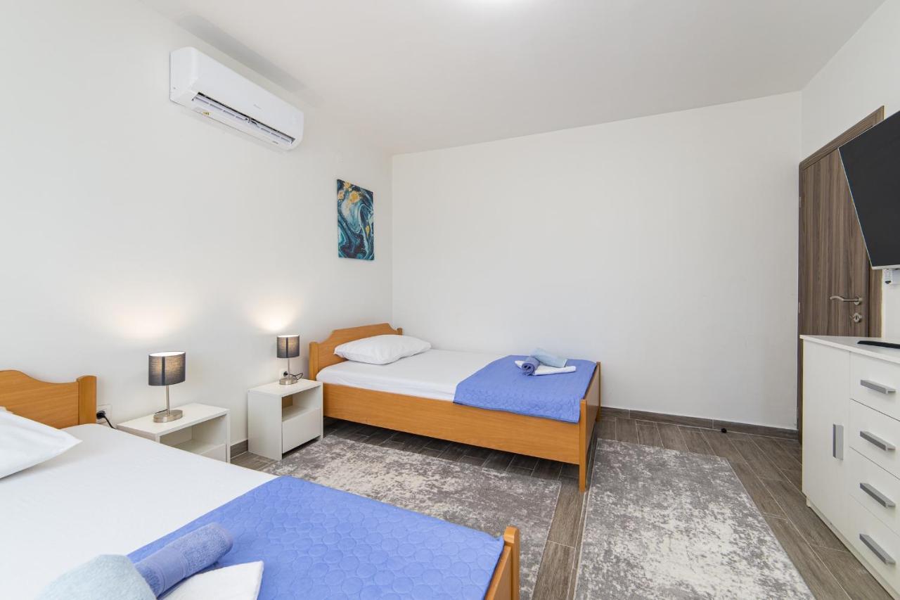 Apartment Sunrise Ploce بلوتشي المظهر الخارجي الصورة
