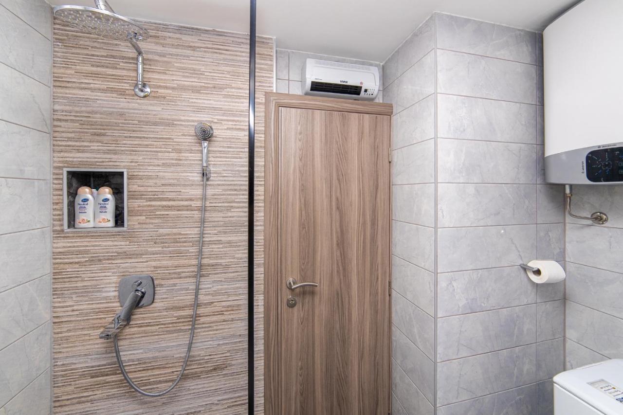 Apartment Sunrise Ploce بلوتشي المظهر الخارجي الصورة