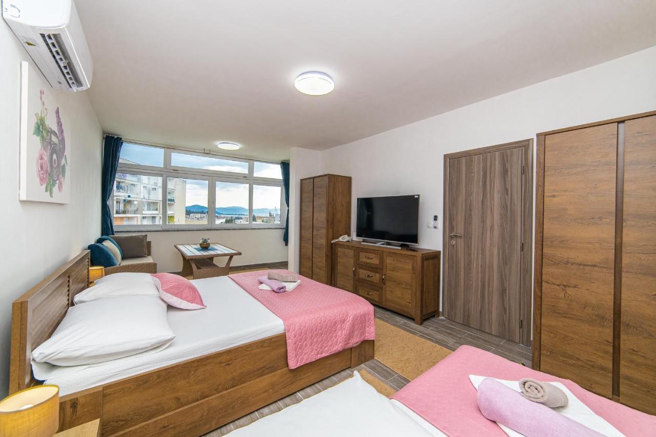 Apartment Sunrise Ploce بلوتشي المظهر الخارجي الصورة