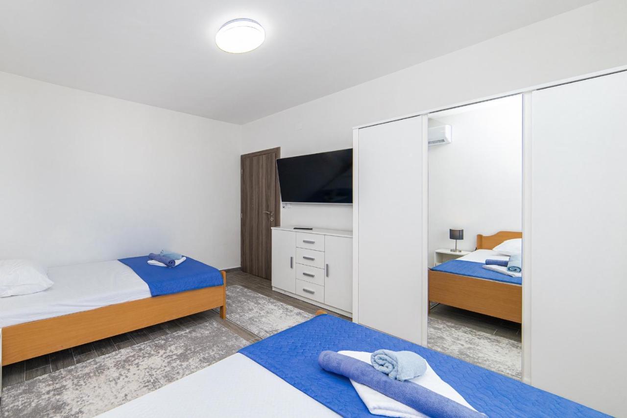 Apartment Sunrise Ploce بلوتشي المظهر الخارجي الصورة