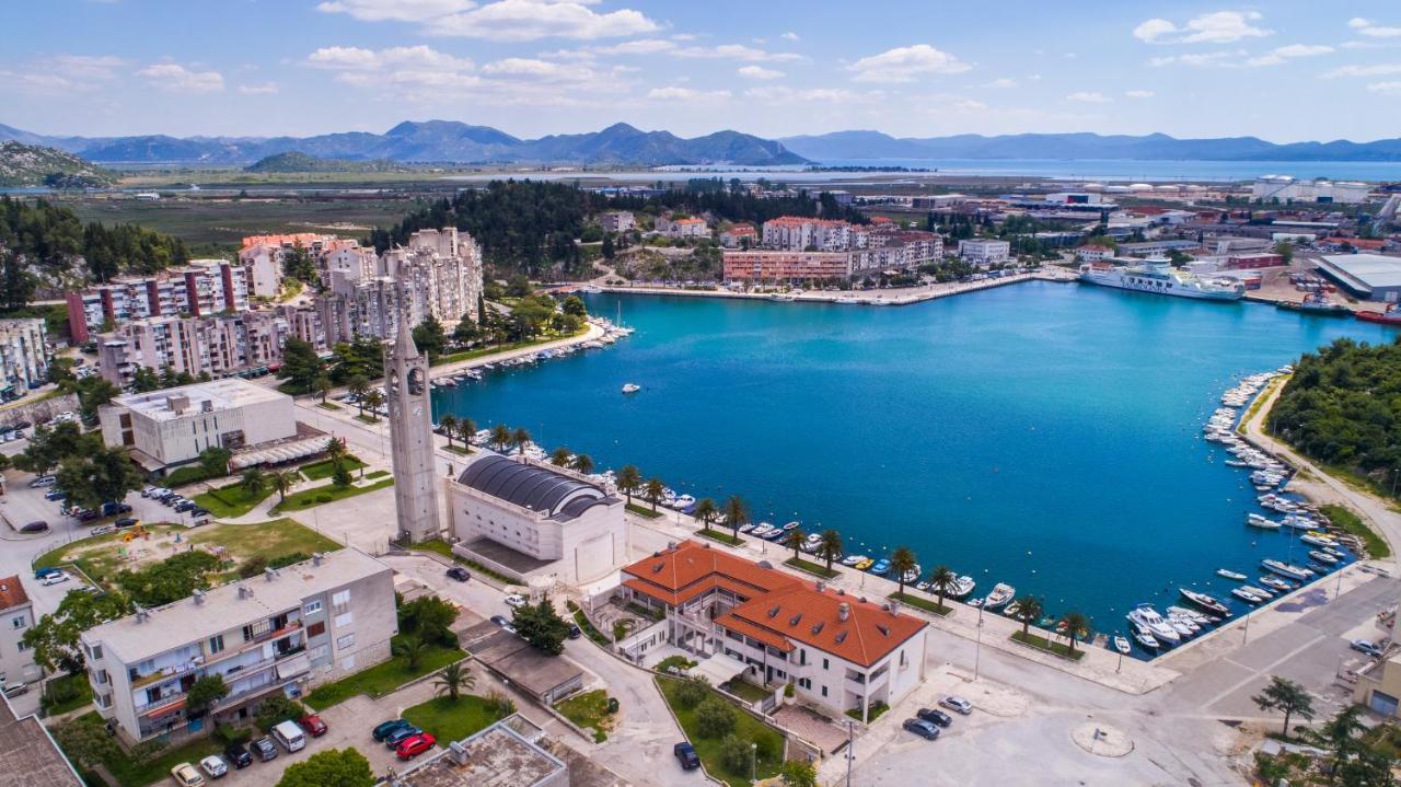 Apartment Sunrise Ploce بلوتشي المظهر الخارجي الصورة