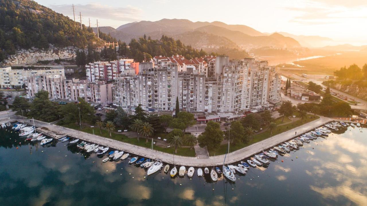 Apartment Sunrise Ploce بلوتشي المظهر الخارجي الصورة